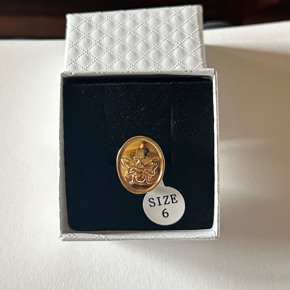 Gold Oval Bee Women's Ring - Size 6